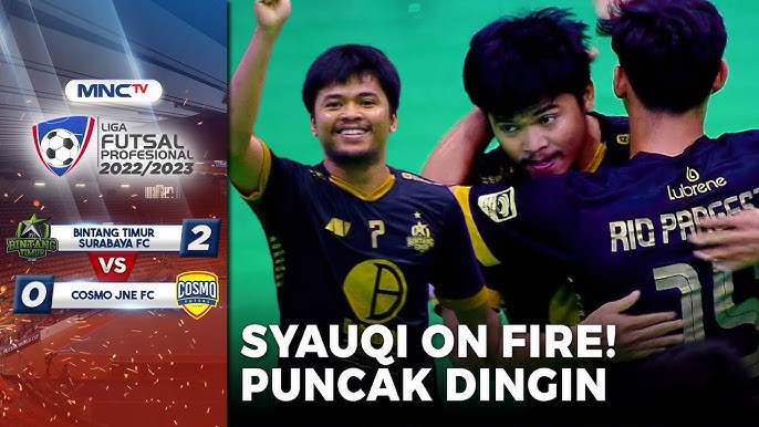 Domination porno galereyalar Jamoat joylarida, kafelarda, barlarda va plyajlarda jinsiy aloqa