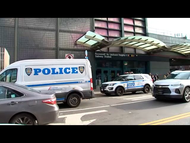 Teen fatally struck by subway in Queens after fainting onto tracks