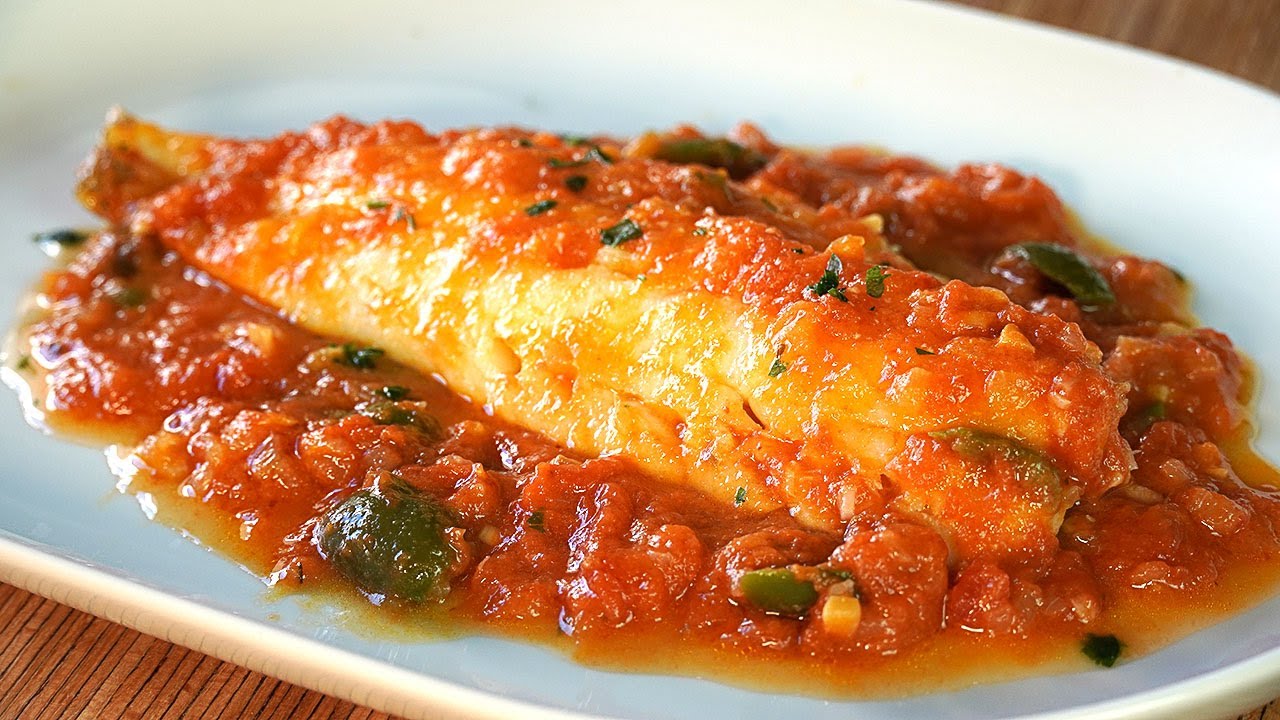 RECETA RICA Y FÁCIL DE BACALAO CON TOMATE. BACALAO JUGOSO EN EXQUISITA SALSA DE TOMATE #semanasanta