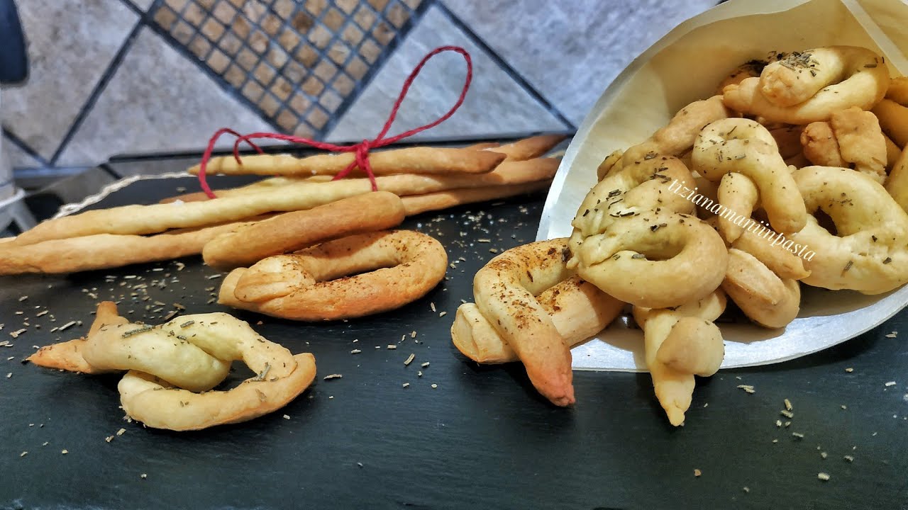 GRISSINI E TARALLINI DI FROLLA AL VINO BIANCO