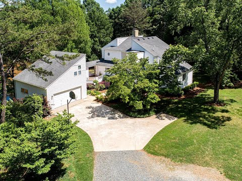 13730 Capriole Lane, Matthews, NC home video tour