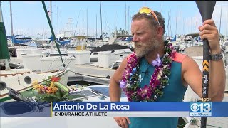 Antonio de la rosa doesn't take it easy on his vacations. the spaniard
spent summer paddling way from california across pacific ocean to
hawaii.
