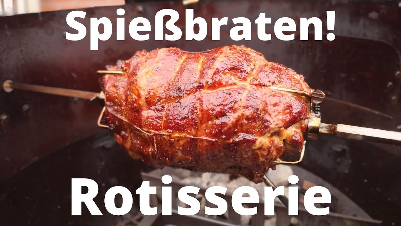 Spießbraten! gefüllter Schweinebraten auf der Rotisserie gegrillt auf der Weber Kugel