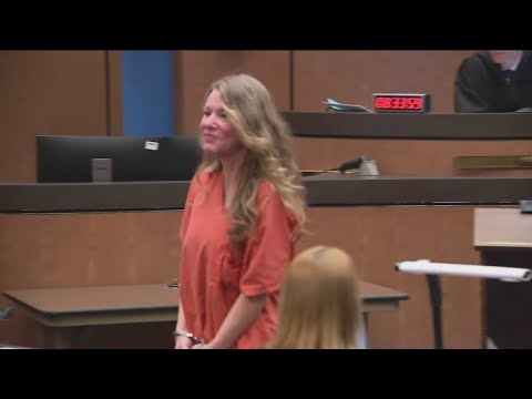 Judge denies Lori Vallow's motion to dismiss one of her cases - YouTube