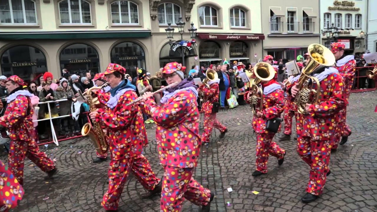 Rosenmontagszug in Bonn 2016 CANON 5D MARK III