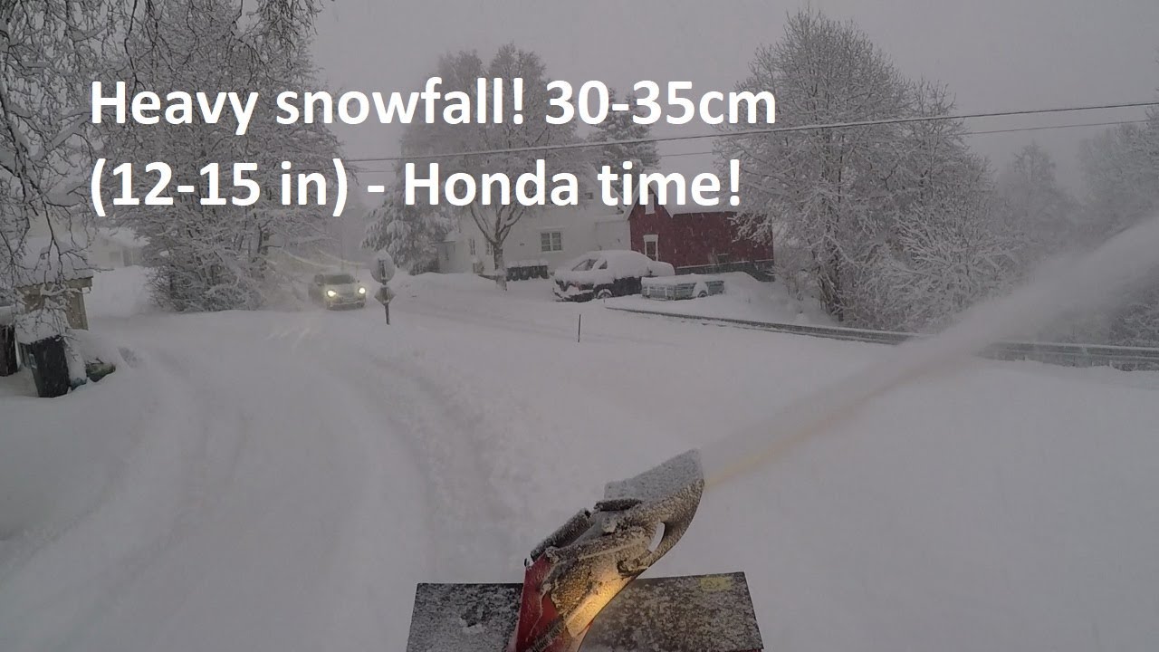Honda Hss 1380 cleans up heavy snowfall