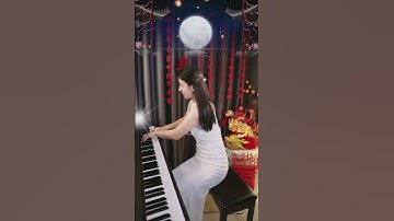 Thumbnail of 风追落叶叶归尘，彩云追月月自明。月光所照，皆为故乡，愿你历尽阴晴圆缺，依旧云彩交辉#彩云追月#元宵佳节#十五的月亮十六圆#钢琴#治愈音乐