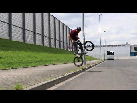 SI BMX - Fahrschule: Manual To 180