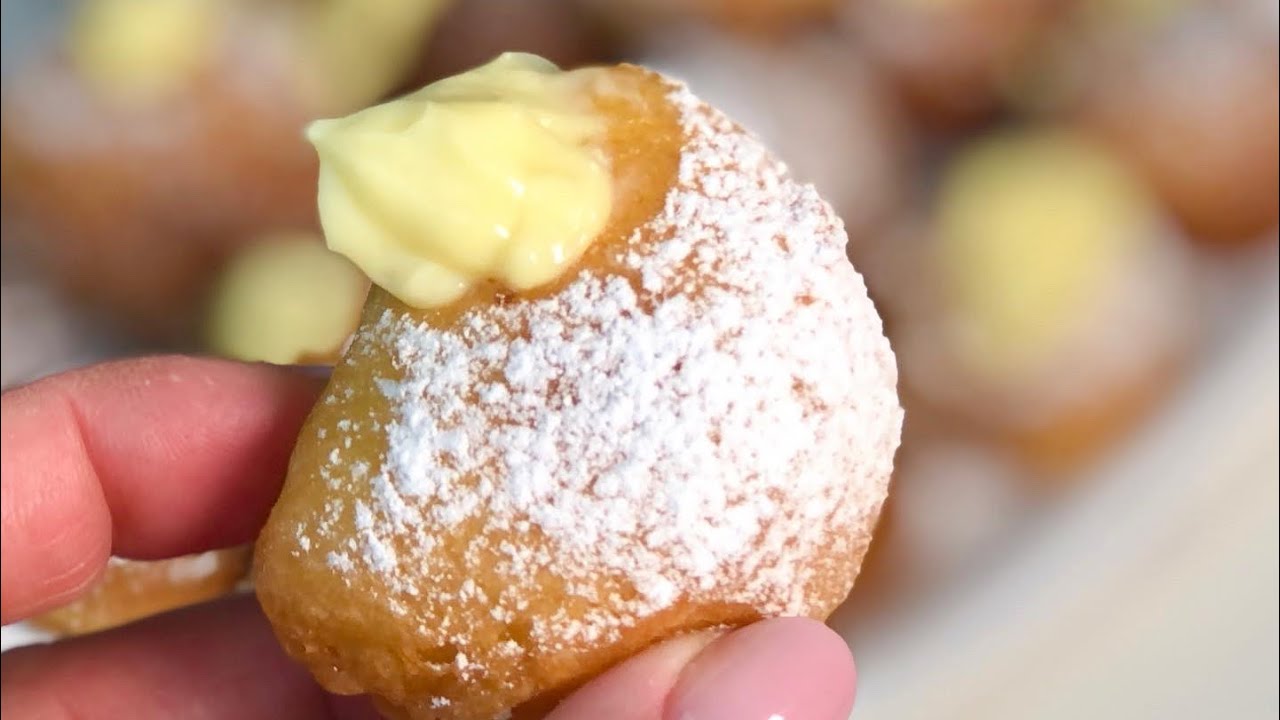 CASTAGNOLE  DESSERT di CARNEVALE con crema! IRRESISTIBILI | RICETTA FACILE E VELOCE! Tutti a tavola