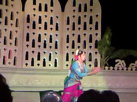 Madhya Pradesh | Fairs And Festivals | Nimar Utsava At Maheshwar video