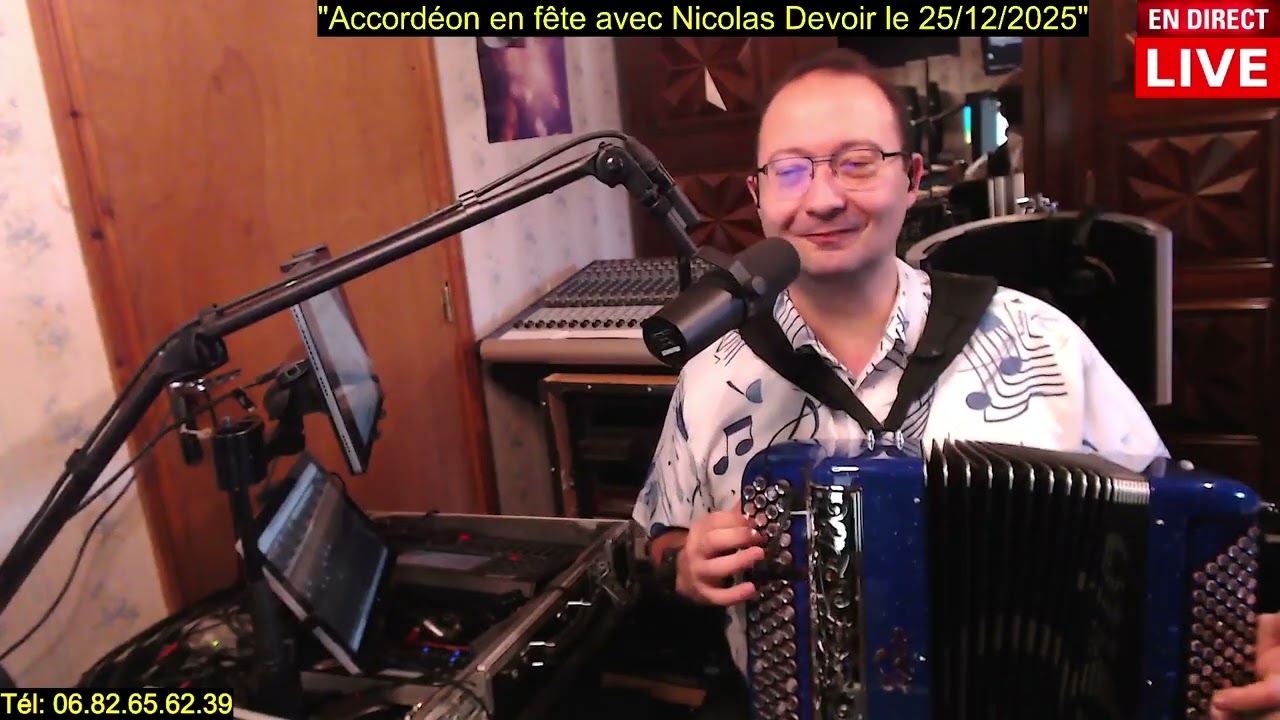 Titres: "Le ciel, le soleil et la mer" , "Le café des trois colombes" , " Capri c'est fini" 