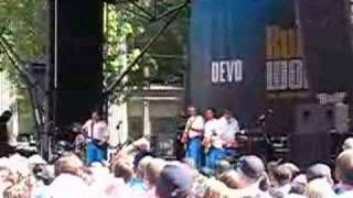 Devo - Come Back Jonee