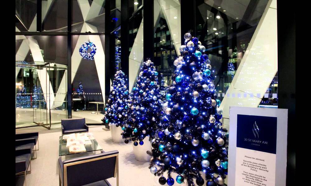 commercial christmas decorations