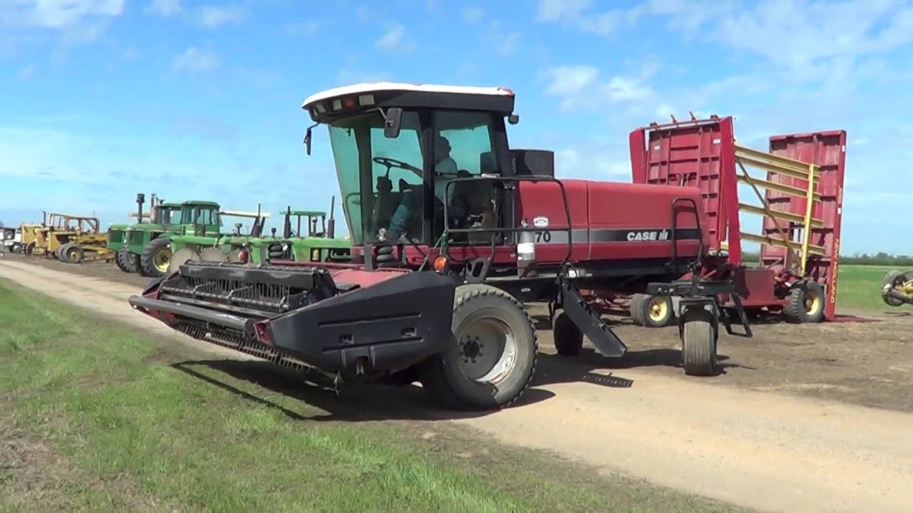 CASE 8870 Swather - YouTube