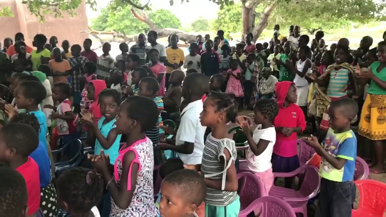Na Machamba do Papá - Cuacuene Moçambique África Fraternidade Sem Fronteiras