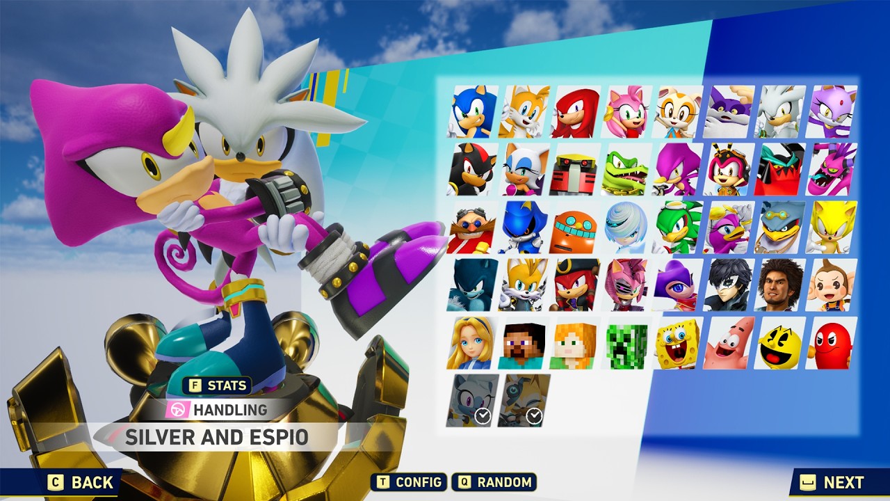 Silver is holding Espio his hands in Sonic Racing Crossworlds!