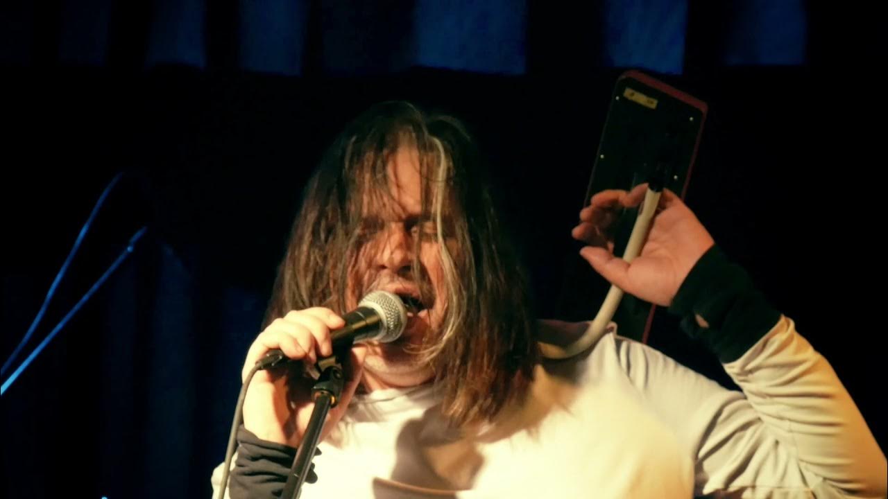 Фильмы юлия гусмана. Песня интеллигент. Август исполнитель intelligence. Интеллигенция песня. & интеллигенты - "слава богу".