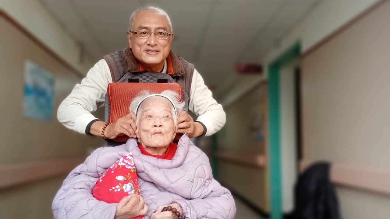 「大慶與母DM」正在直播！