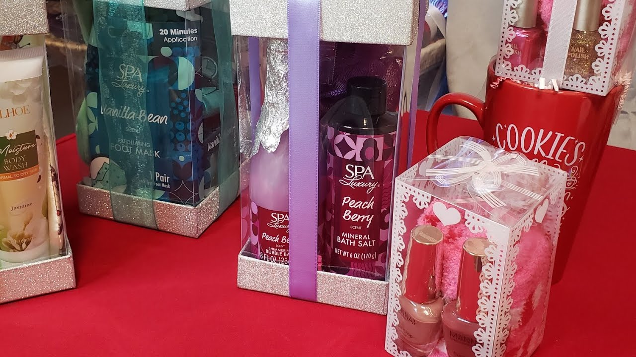 Использование различных прозрачных коробок для создания подарков 