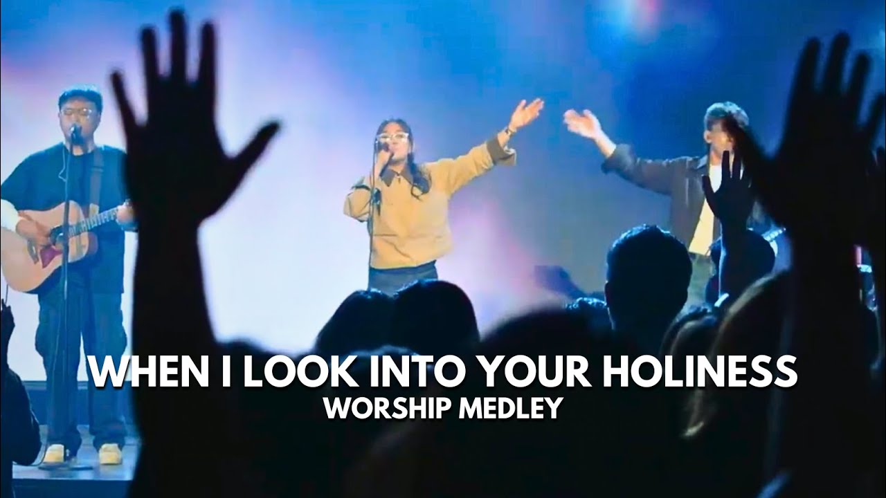 Я воспеваю хвалу + Когда я взираю на Твою святость + Чтобы поклоняться Тебе, я живу | Живи и покл...