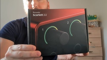 Unboxing the Focusrite  Scarlett 2i2