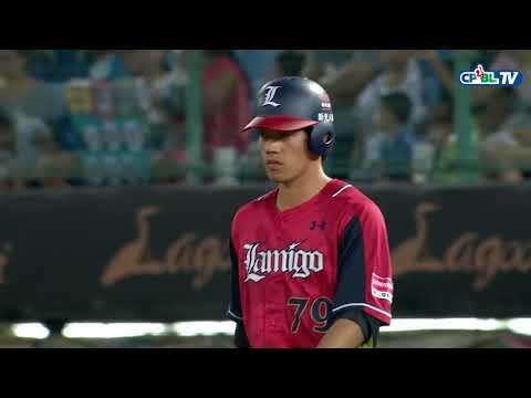10/07 兄弟 vs Lamigo 四局下，林智平敲出游擊方向滾地球，形成雙殺，桃猿留下一三壘殘壘