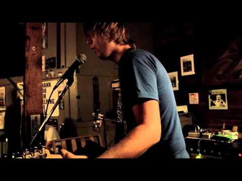 Fergus & Geronimo — Fergus & Geronimo - Powerful Lovin' (Yours Truly Session)
