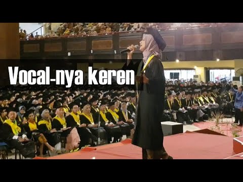 Pangeran Kerajaan Jawa di-wisuda UGM | 