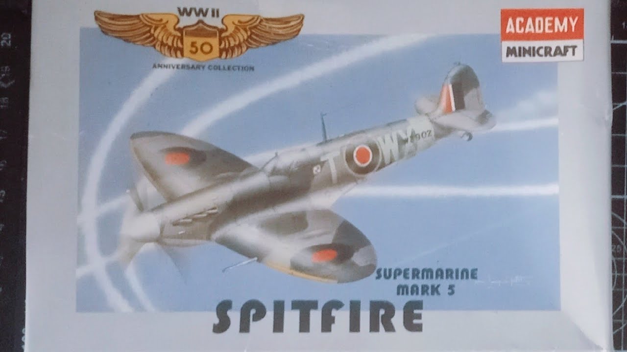Academy Minicraft Spitfire Mk5 in 1/144 scale. Kit no. 4412 (Model kit Unboxing)