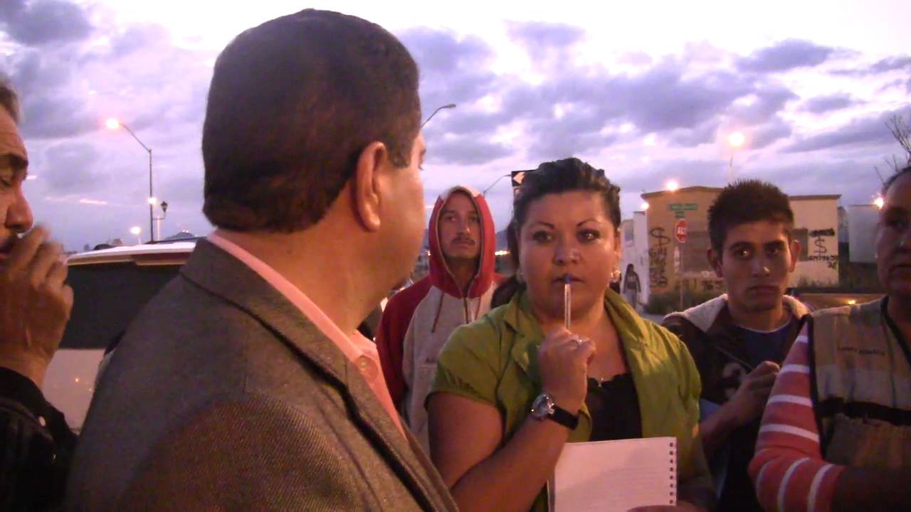 HECTOR BARRAZA SÍNDICO CON VÍCTOR MEDINA EN PUNTA ORIENTE YouTube