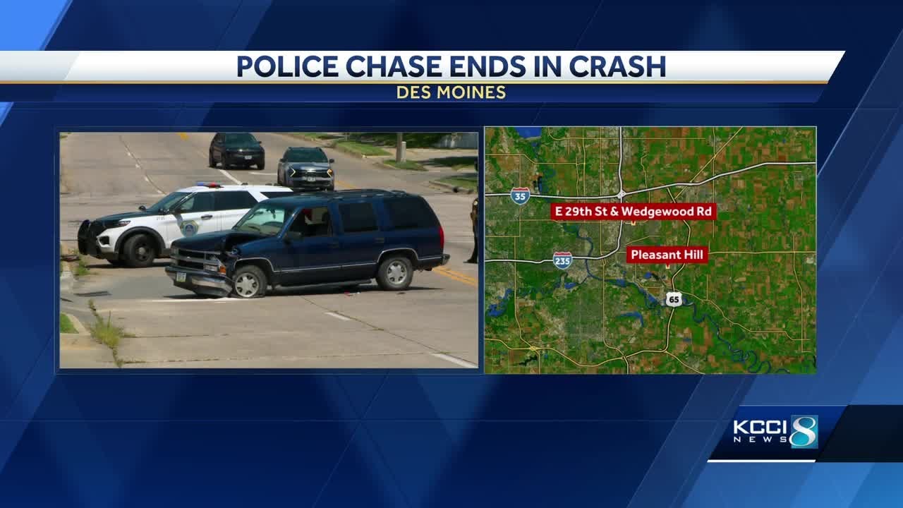 Police chase ends in crash in Des Moines - YouTube