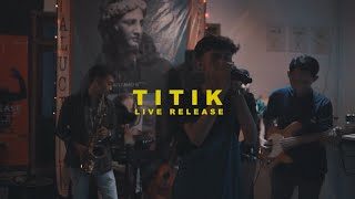 Vcky - Titik |  