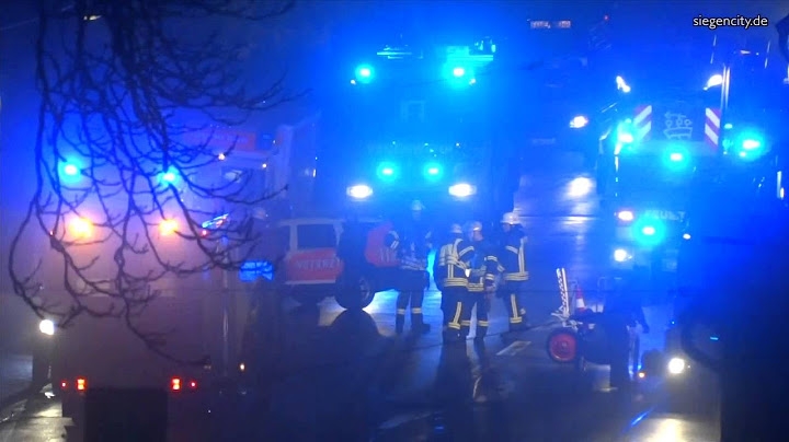 Viel Blaulicht in der Nacht - Siegen - 16.10.2015