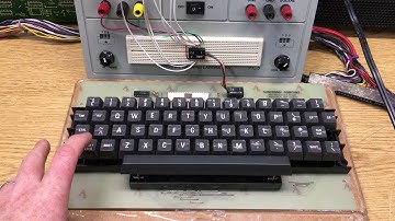 1976 Vintage Suntronix KBD-IV ASCII Keyboard for Apple 1 demonstration