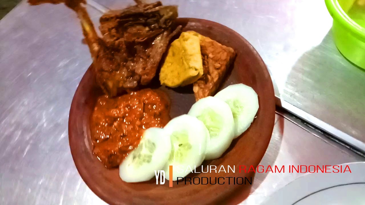 Rekomendasi Kuliner Enak Ayam Penyet di Dekat Makam Sunan Rekomendasi Kuliner Enak Ayam Penyet di Dekat Makam Sunan