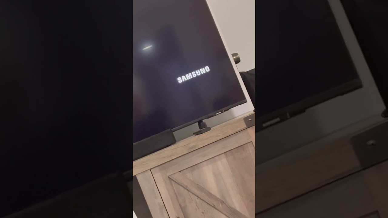 samsung logo hits corner of the screen 😢