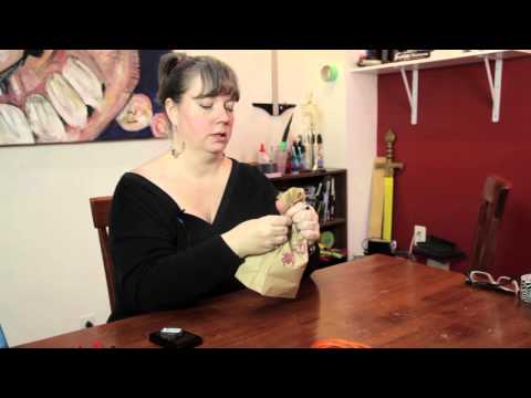 how-to-decorate-brown-bags-for-halloween-:-various-decorative-crafts