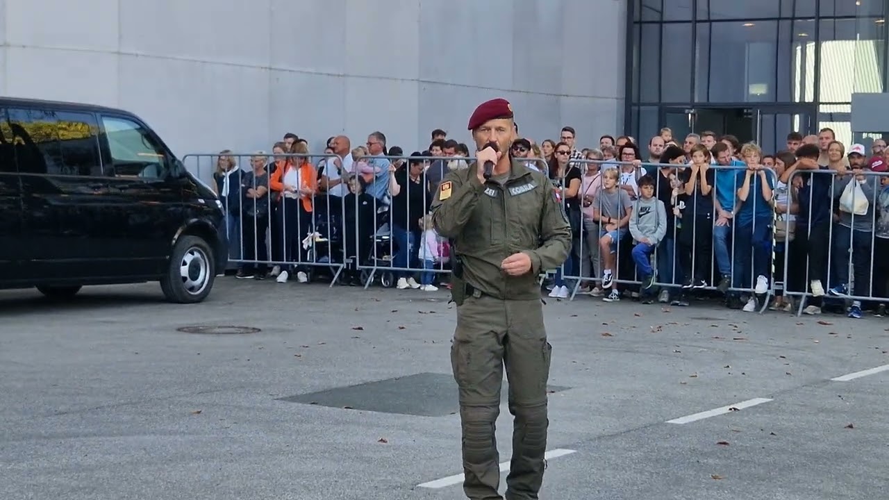 Cobra Vorführung auf der Grazer Herbstmesse 2023