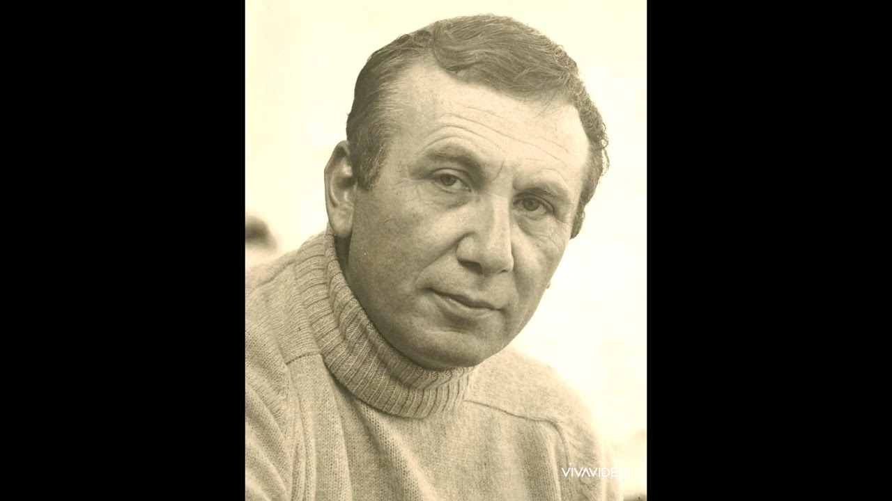 أنا عنك ما أخبرتهم ✨ لكنهم لمحوك تغتسلين في أحداقي 💓 نزار قباني &hearts;️