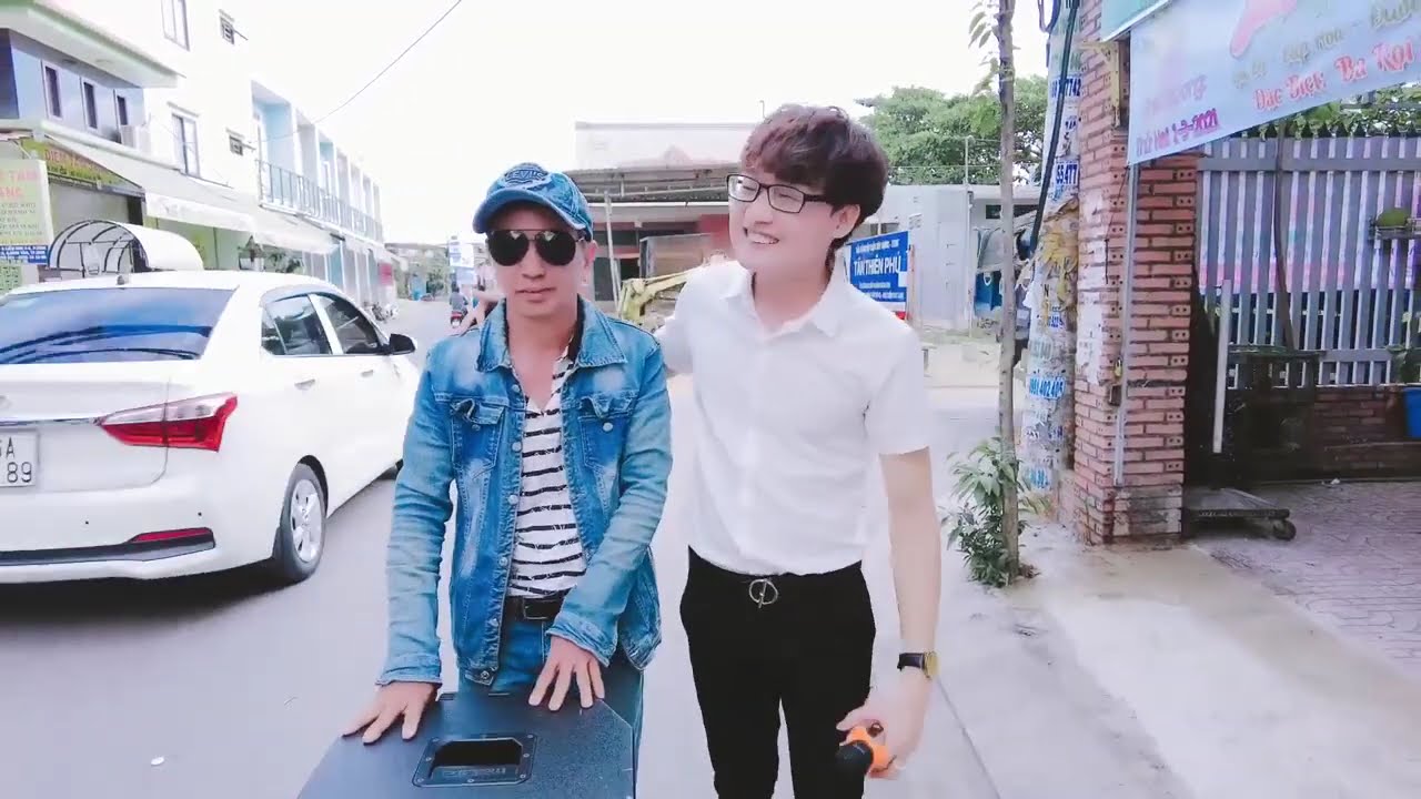 Hát Rong Bolero Giữa Phố Đầy Cảm Xúc | Nghe Một Lần Là Không Muốn Rời Tai - Duy Khương