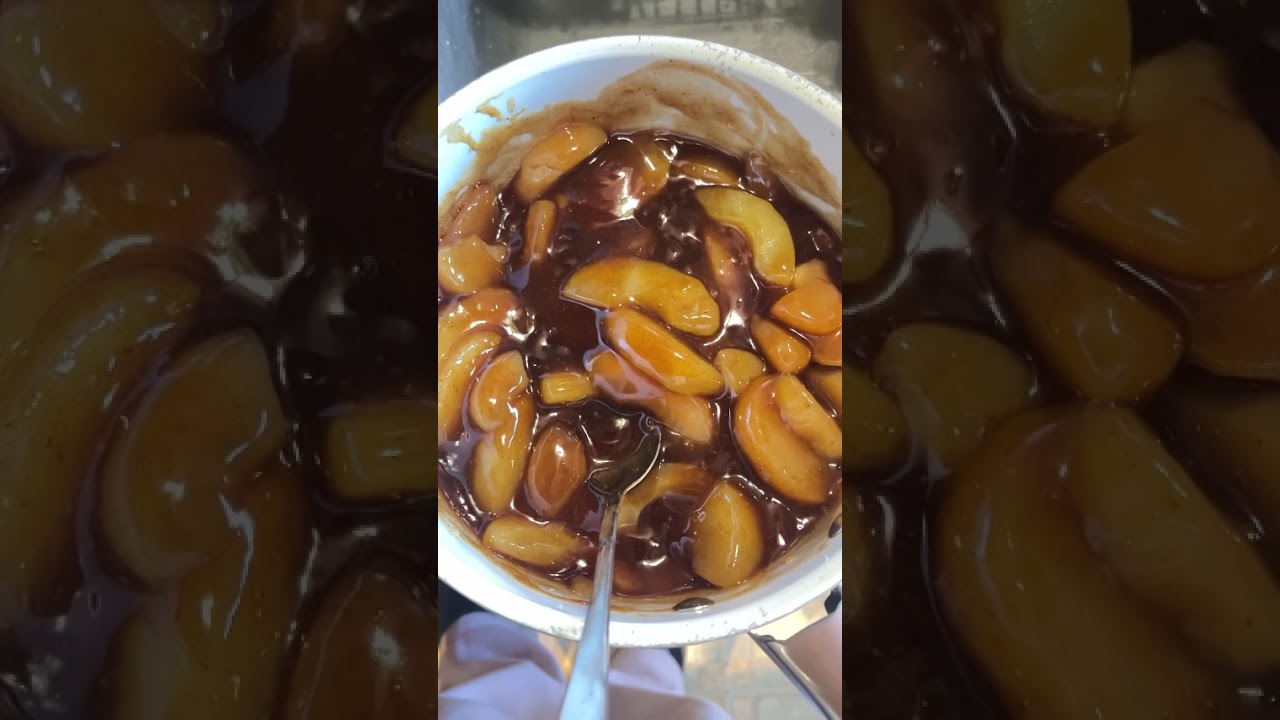 A very simple easy apple breakfast pie 