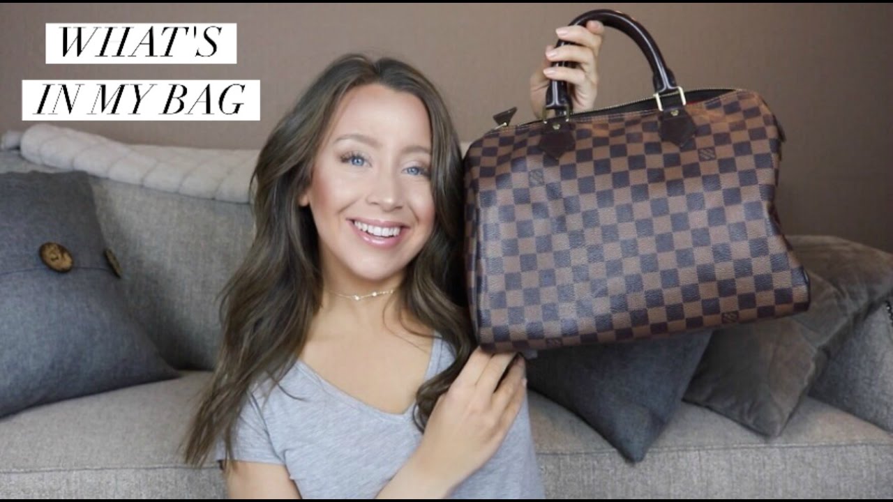 WHATS IN MY BAG?! Louis Vuitton Speedy 2017 - YouTube