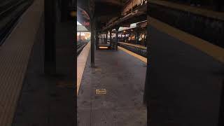 Ride on Manhattan bound R143 Z with new strip maps in action