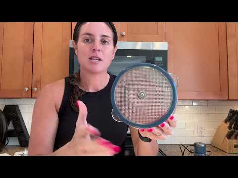 Christie here with a real look at the La Reveuse 7-Cup Food Chopper