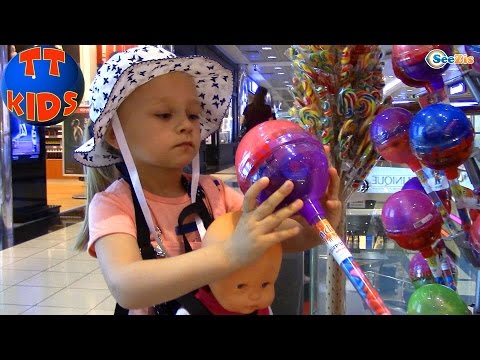 Кукла Ненуко. Ярослава на прогулке в Торговом Центре Анталии. Шоппинг. Tiki Taki Kids