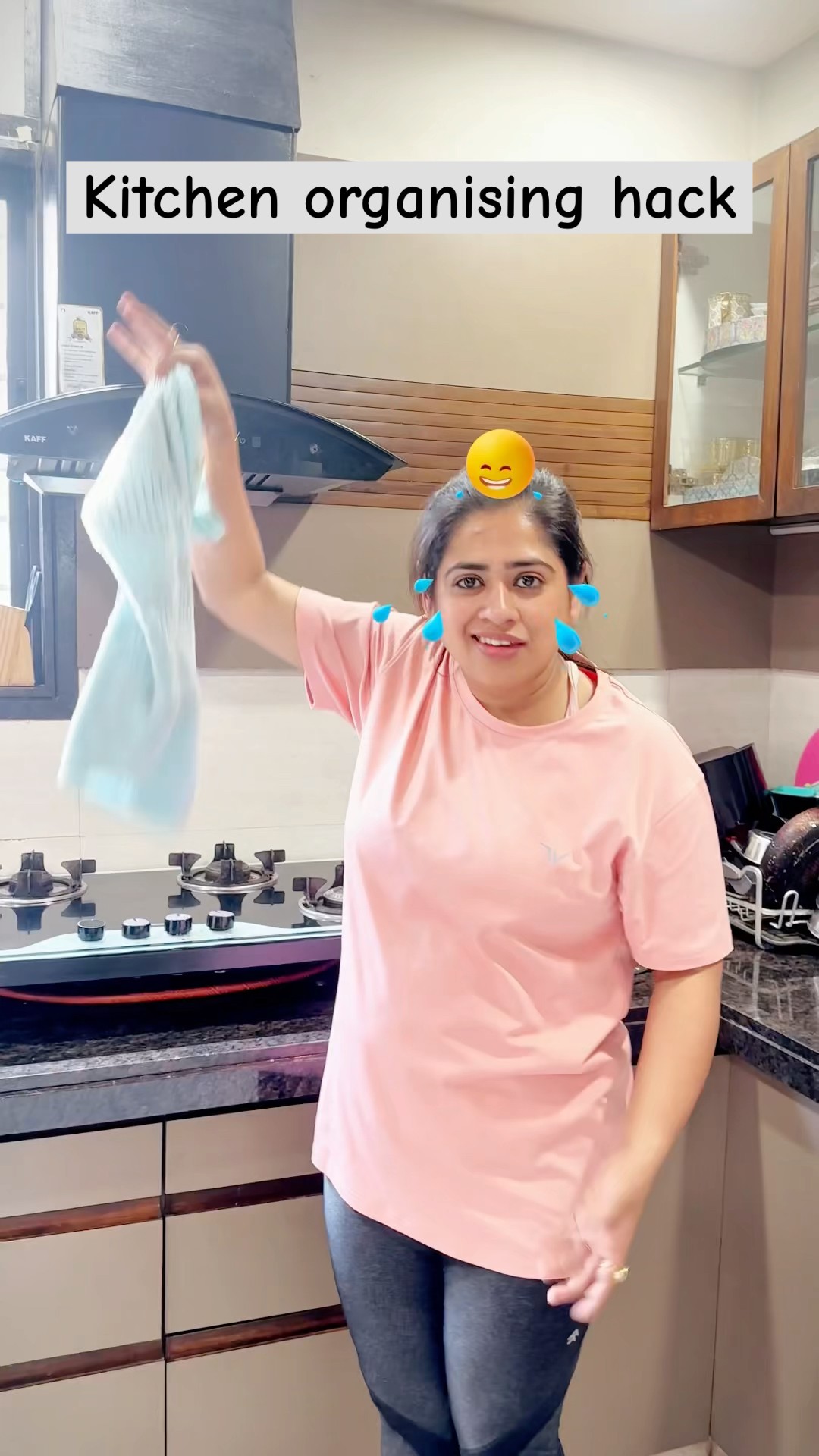 Littleglove ka kitchen organiser hack #littleglove #Shorts #funny