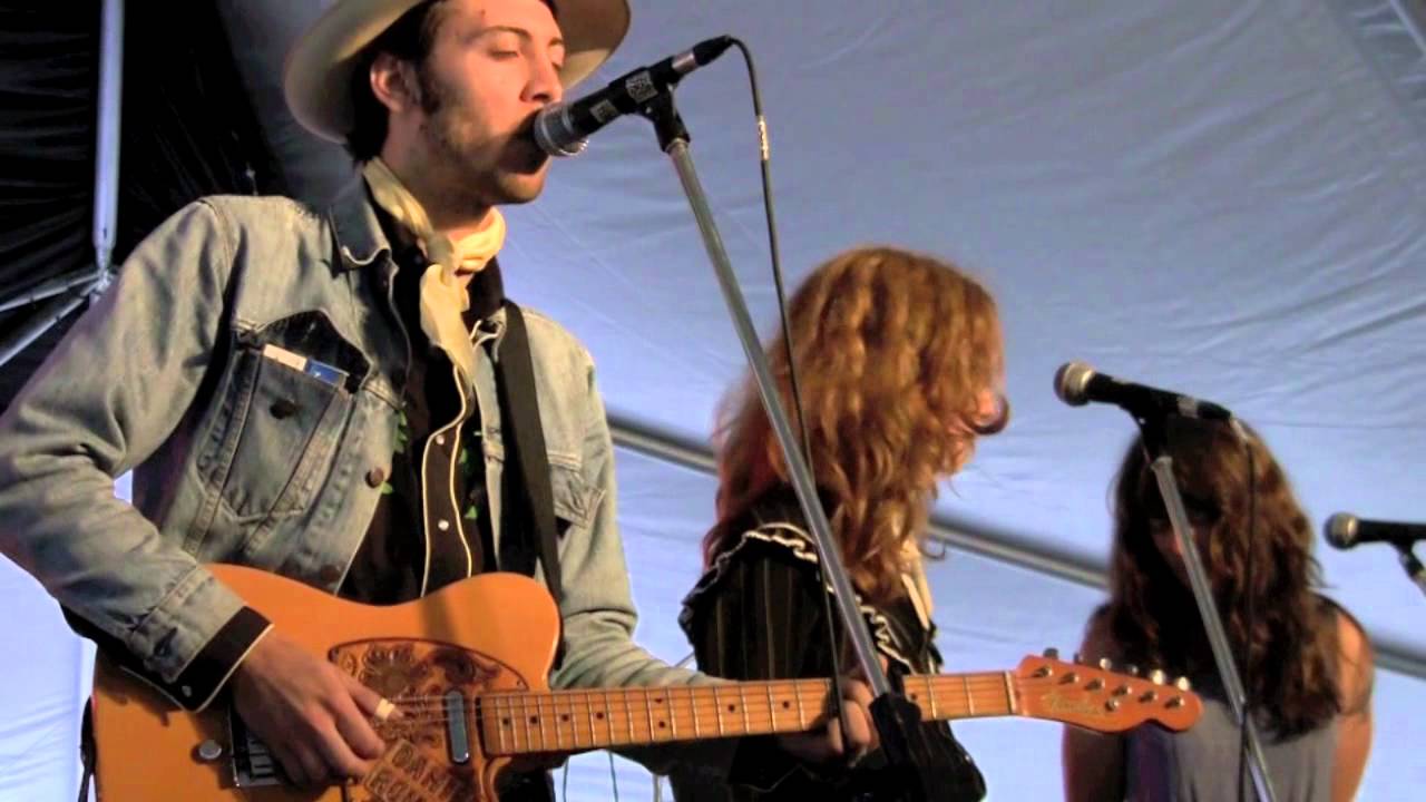 SappyFest Six: Daniel Romano (feat. Julie Doiron) - Time Forgot To Change My Heart