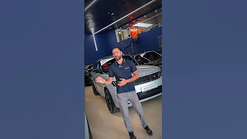 さまざまなオプションをご用意 V6 と V8 複数の色からお選びいただけます EMI は AED 5 000 月から 
