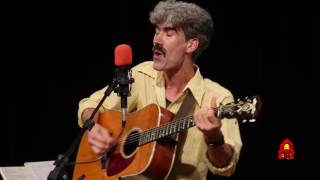 13 Love Brings Everybody Down - Josh Erwin (Sans Abri/Packway Handle Band)