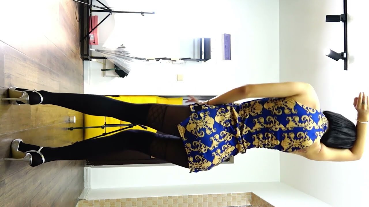 sexy dance Bright black silk topless long leg dance恩率 舞艺吧优尚舞姿炫舞世家亮黑丝露胸部